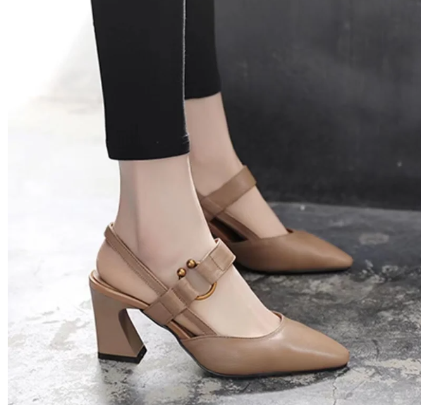 Pointed Slingback Heels with Gold Detail